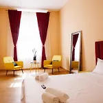 Where Emperors Slept In Old Town