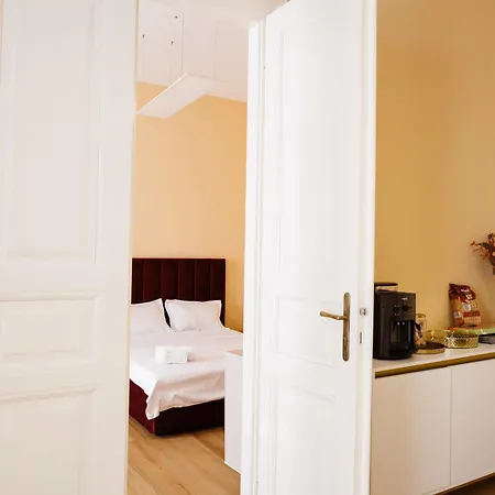 Where Emperors Slept In Old Town *