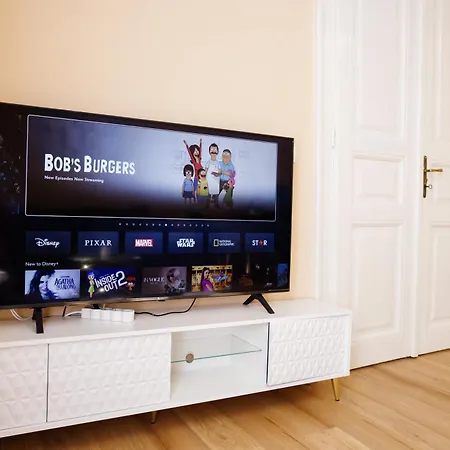 Apartment Where Emperors Slept In Old Town Timisoara