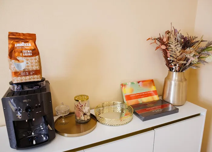 Where Emperors Slept In Old Town Apartamento *